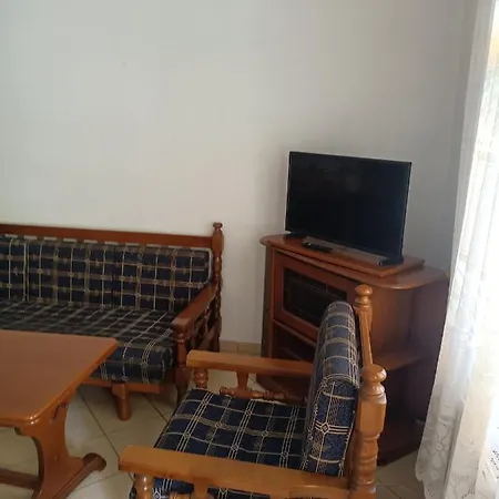 διας House !! Λεπτοκαρυά